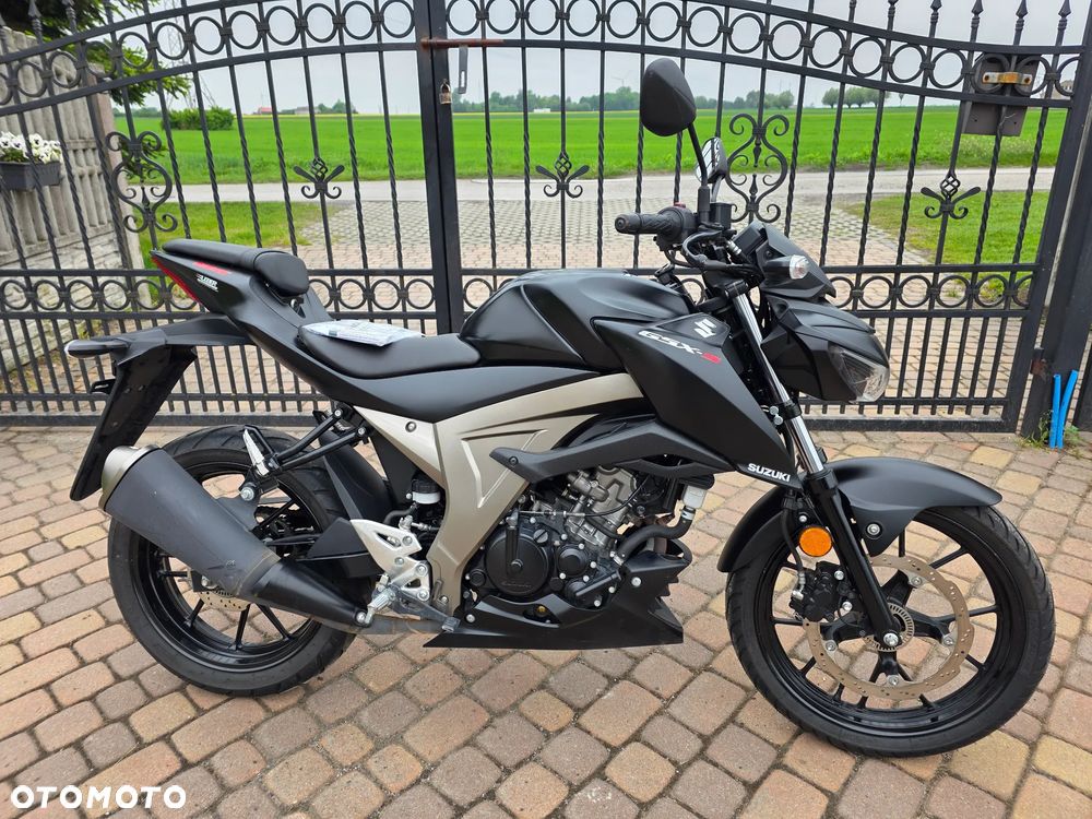 Suzuki GSX - 1