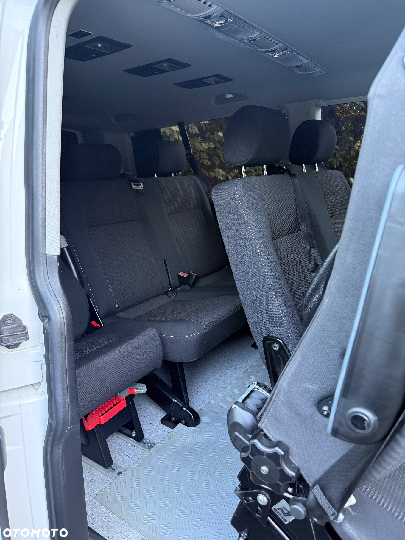 Volkswagen Caravelle 2.0 TDI L2 Comfortline DSG - 13