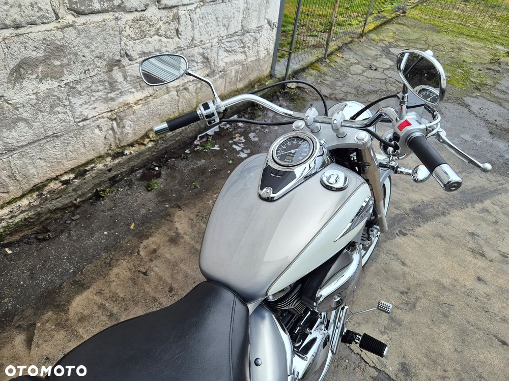 Suzuki VL 800 Volusia - 18