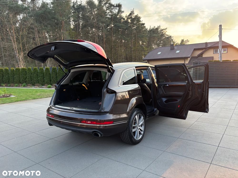 Audi Q7 - 11