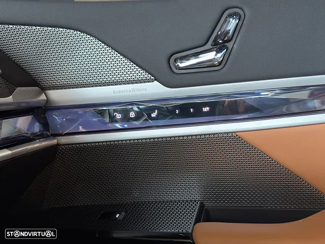 BMW i7 xDrive60 Pack Desportivo M Pro - 14