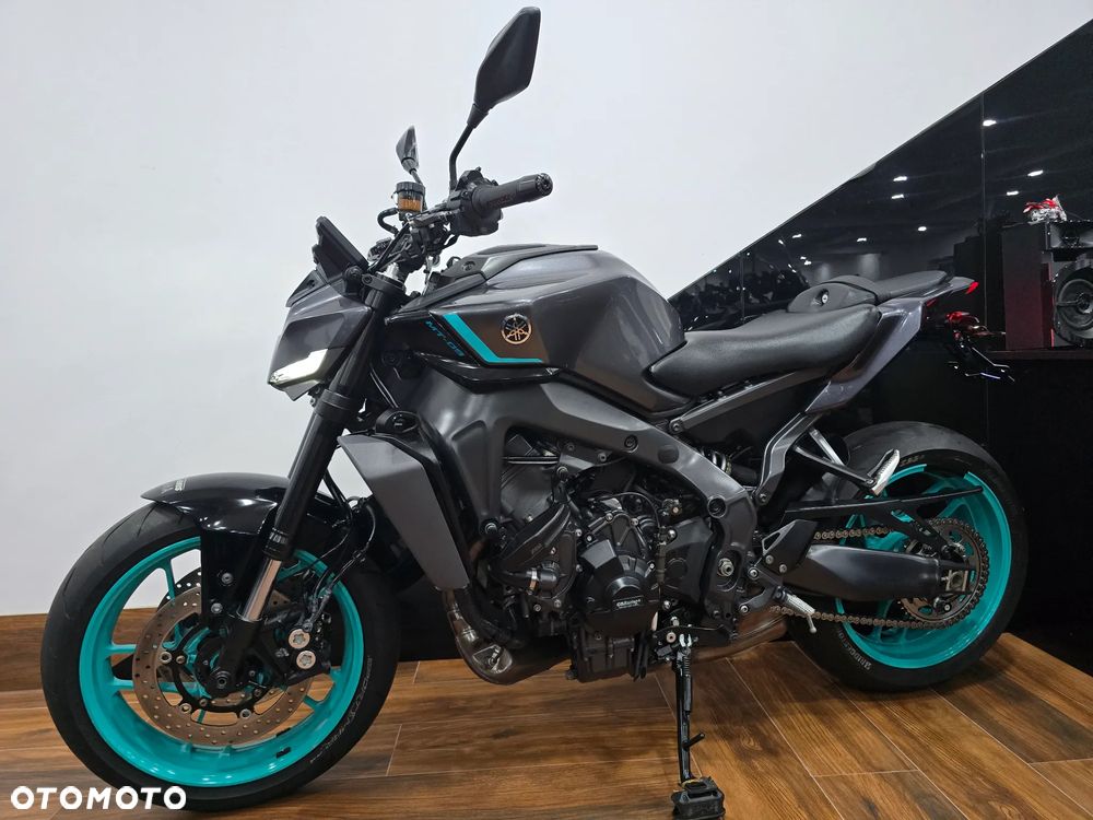 Yamaha MT - 6