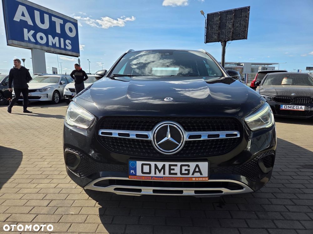 Mercedes-Benz GLA 200 d 8G-DCT - 2