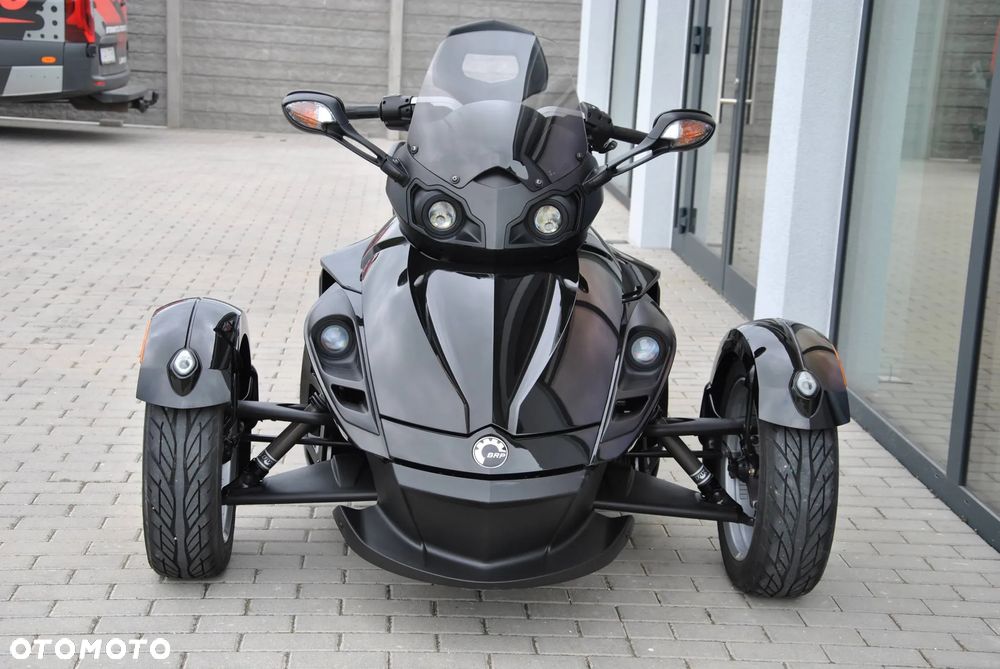 Can-Am Spyder - 6