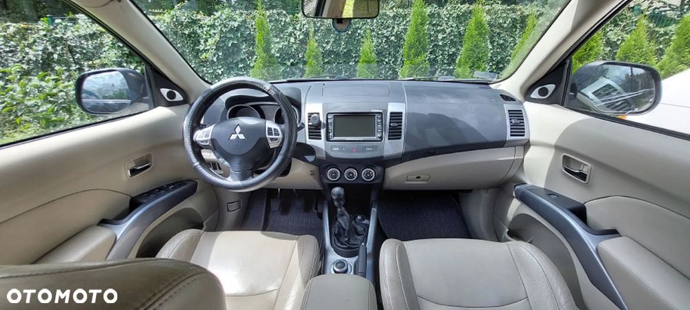 Mitsubishi Outlander 2.2 DID Instyle - 8