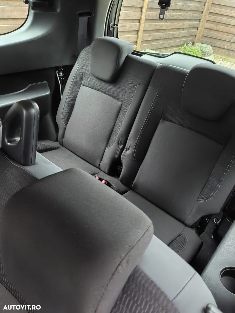 Dacia Lodgy dCi 90 Laureate - 18