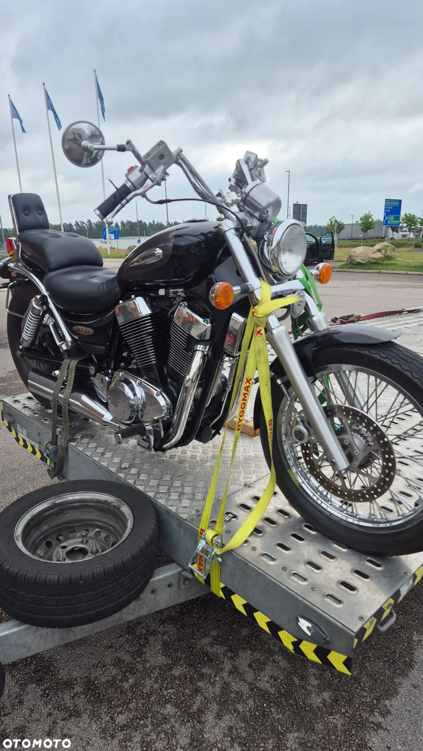 Suzuki Intruder - 32