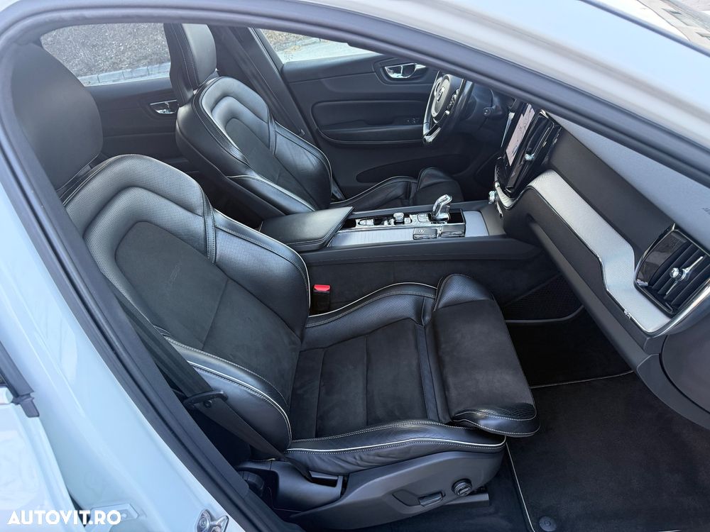 Volvo XC 60 T8 Twin Engine AWD R-Design - 15