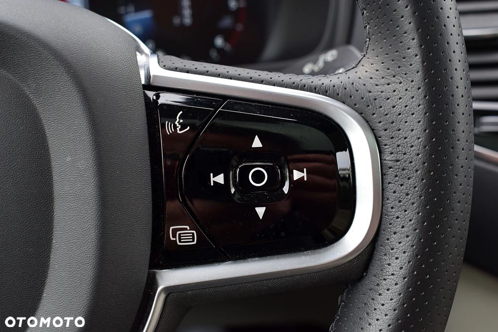 Volvo XC 90 B5 D AWD Inscription 7os - 16