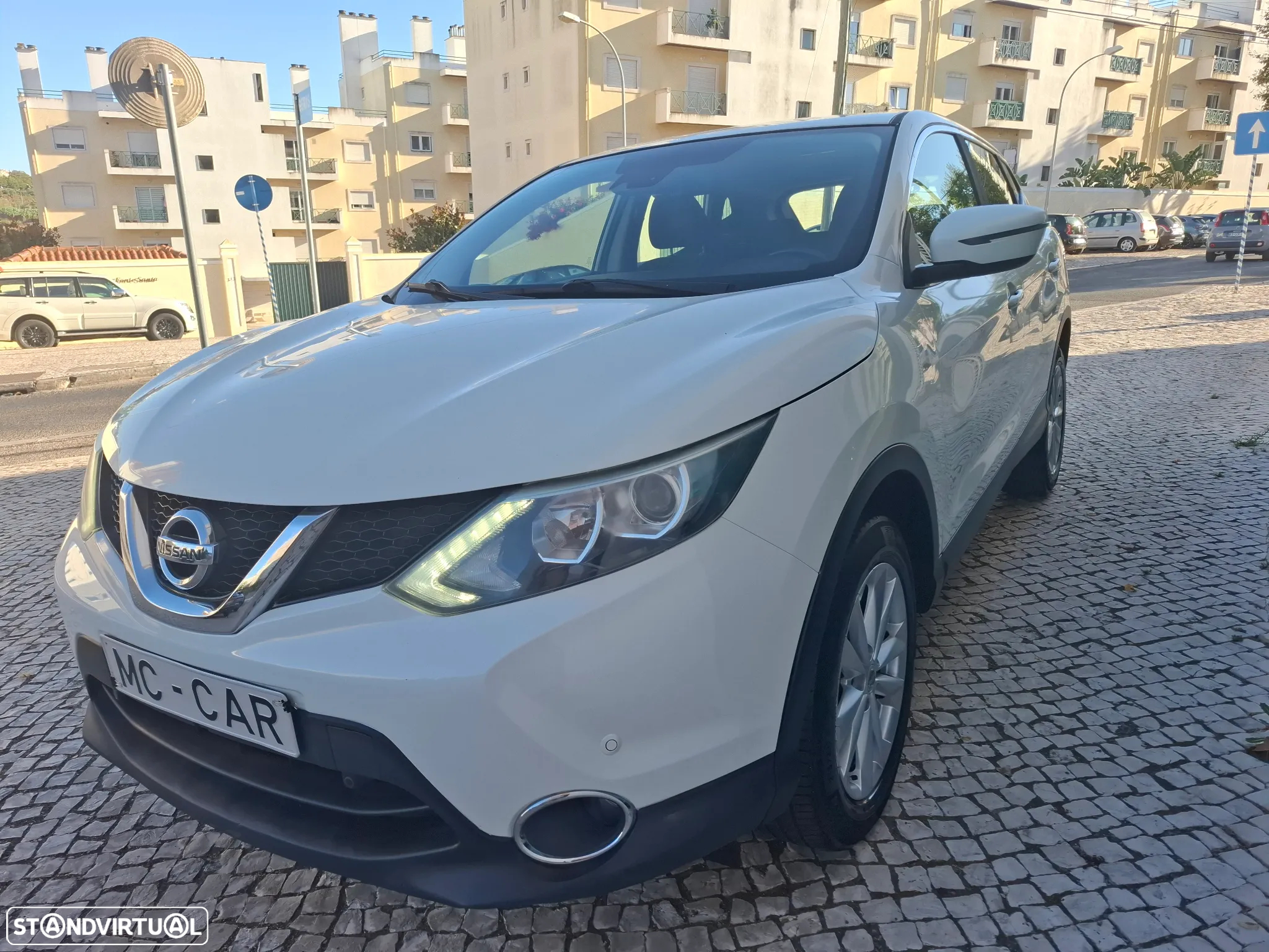 Nissan Qashqai 1.5 dCi N-Connecta - 3