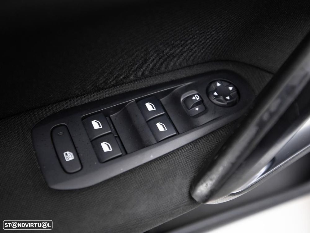 Peugeot 308 SW - 13