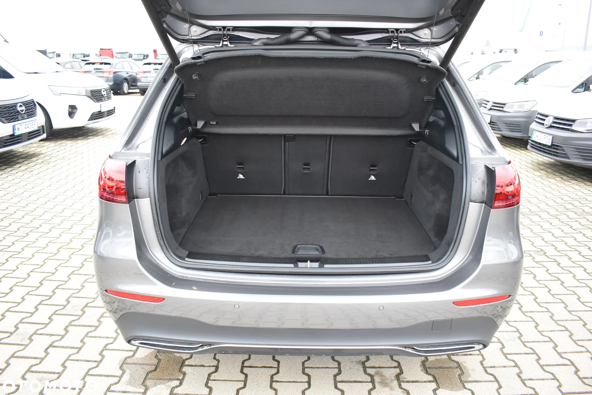 Mercedes-Benz Klasa B 200 d 8G-DCT - 14