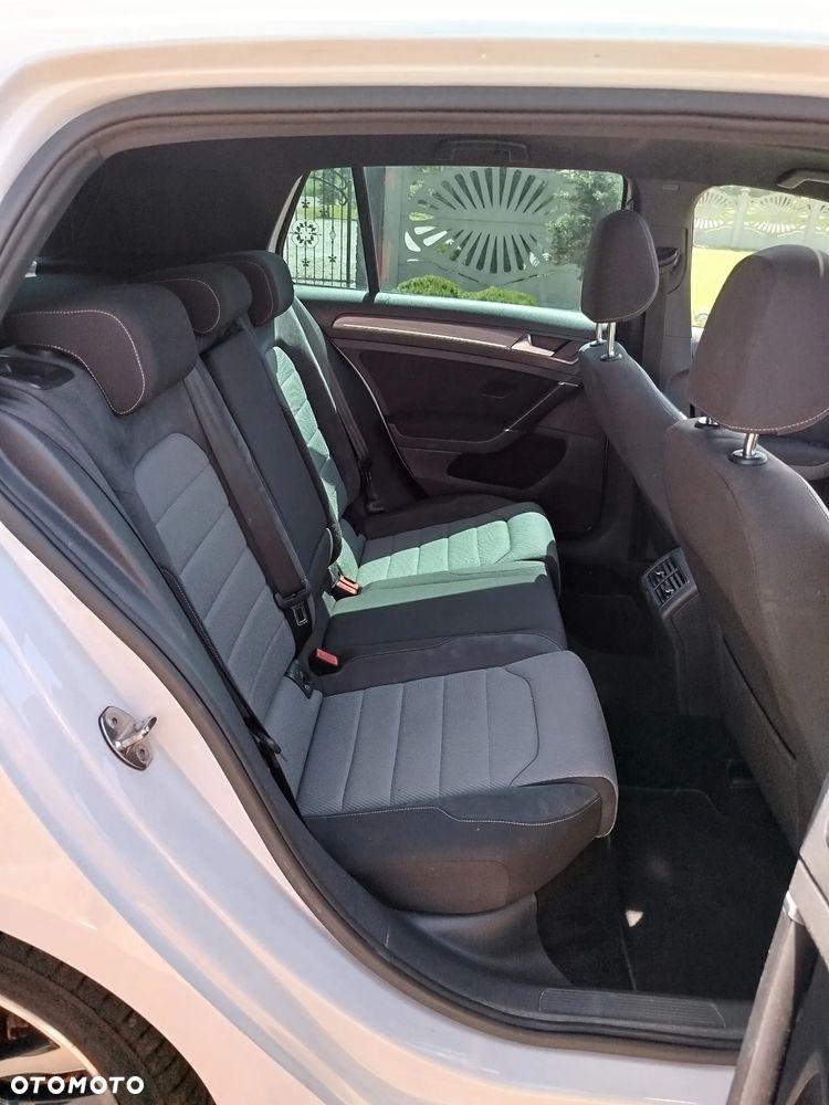 Volkswagen Golf - 13