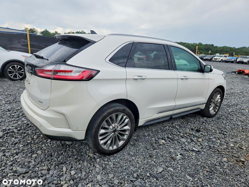 Ford Edge - 2