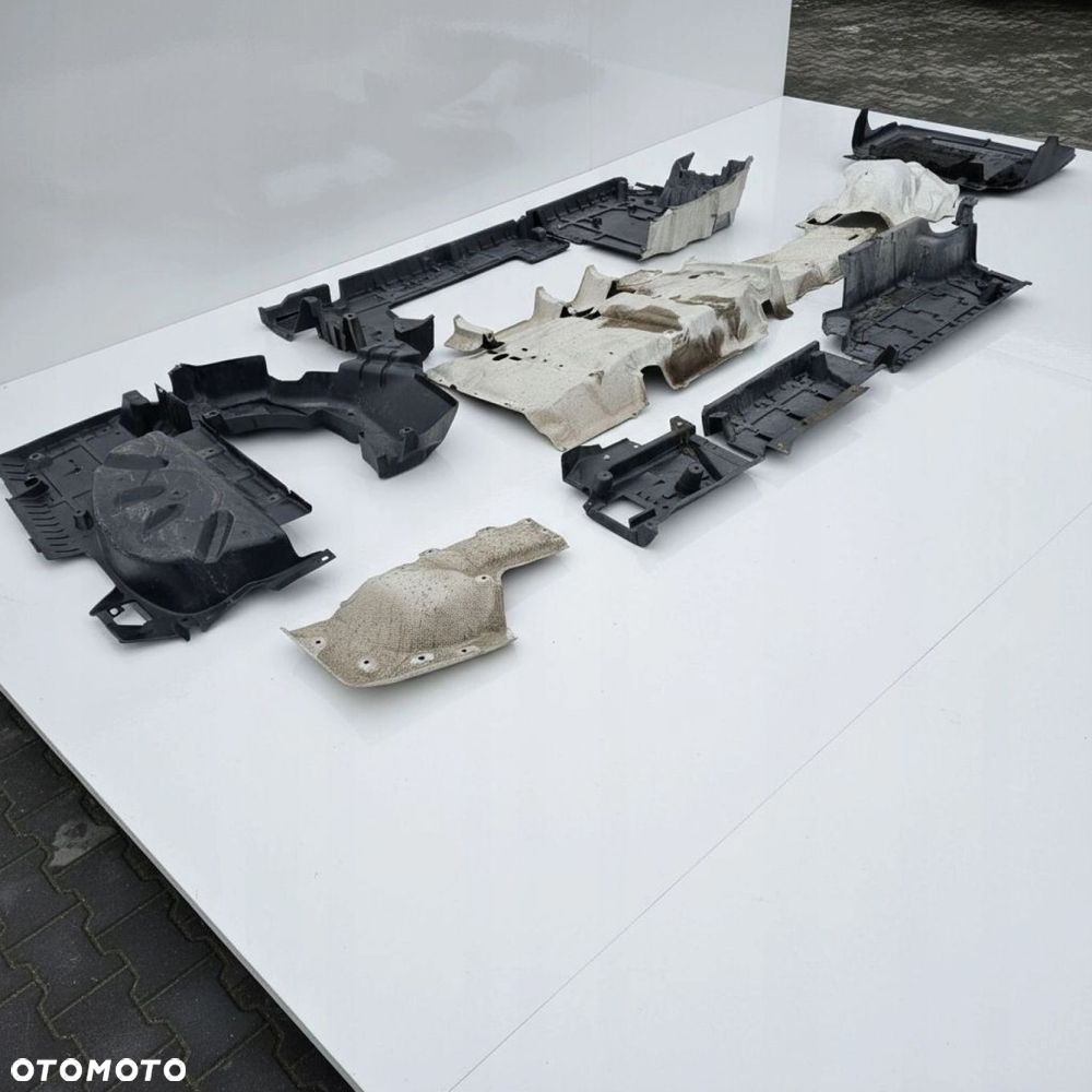 VW T6.1 osłona płyta płyty podwozia podłogi lewy prawy przód tył KOMPLET - 2