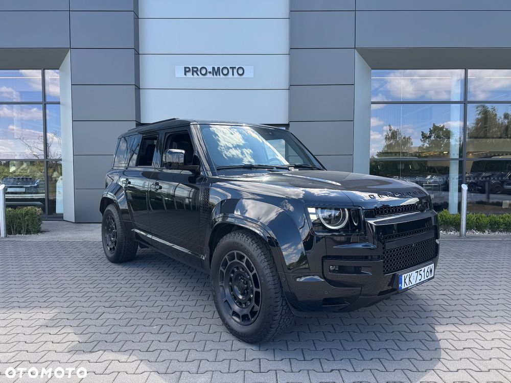 Land Rover Defender 4.4 P635 V8 mHEV Octa Black - 2