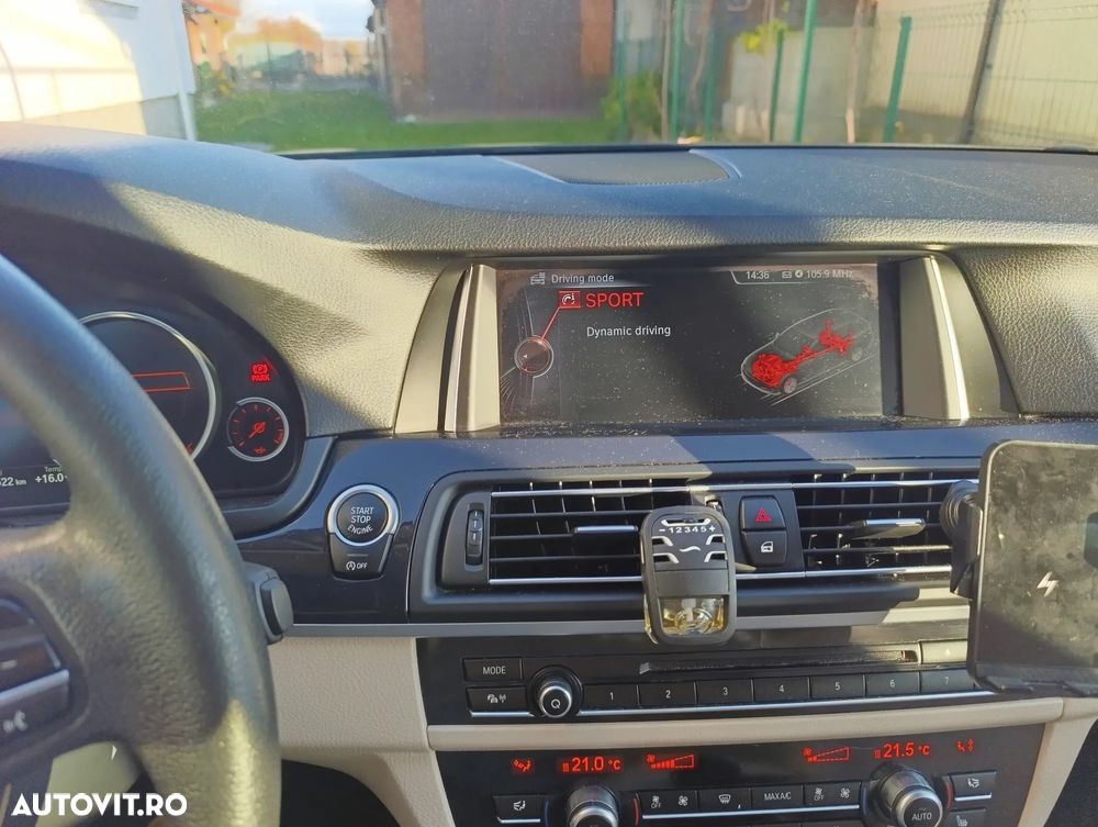 BMW Seria 5 520d Touring Aut. Luxury Line - 14