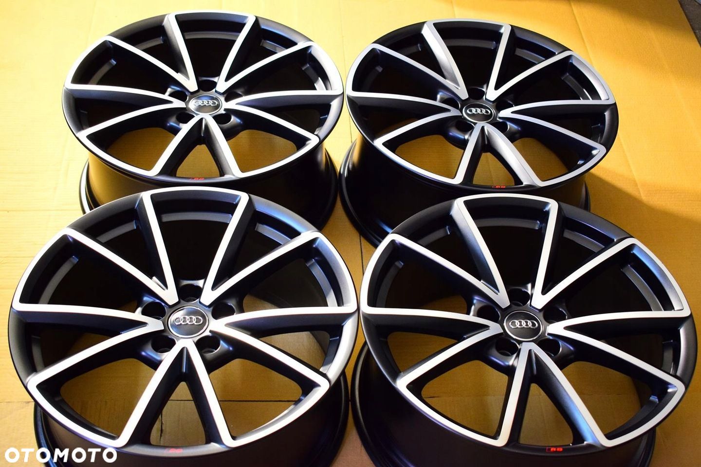 AUDI 19 ,,RS A4 S4 RS4 B9 A6 C7 C8 Q3 Q5 A8 8W0 Oryginał Jak Nowe - 1