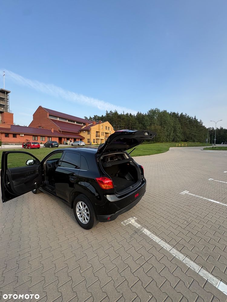 Mitsubishi ASX 1.6 Inform - 12
