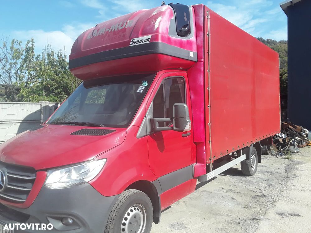 Mercedes-Benz Sprinter - 4