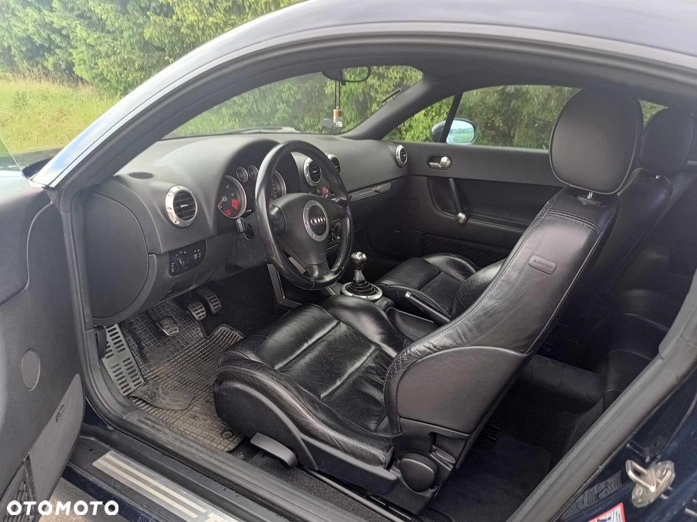 Audi TT Coupé 1.8T - 11
