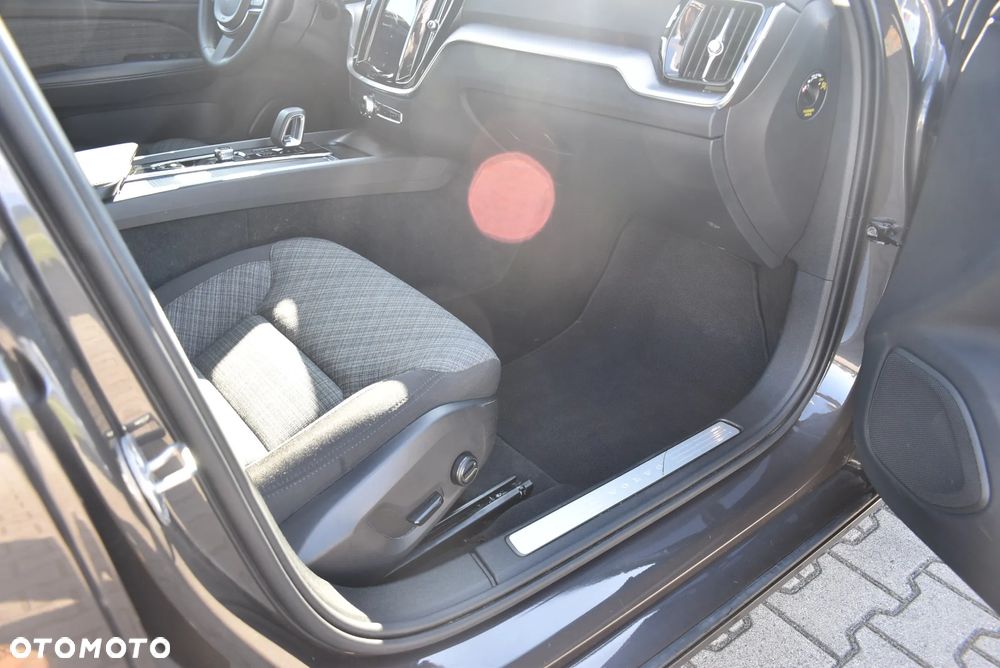 Volvo V60 B3 B Core - 16