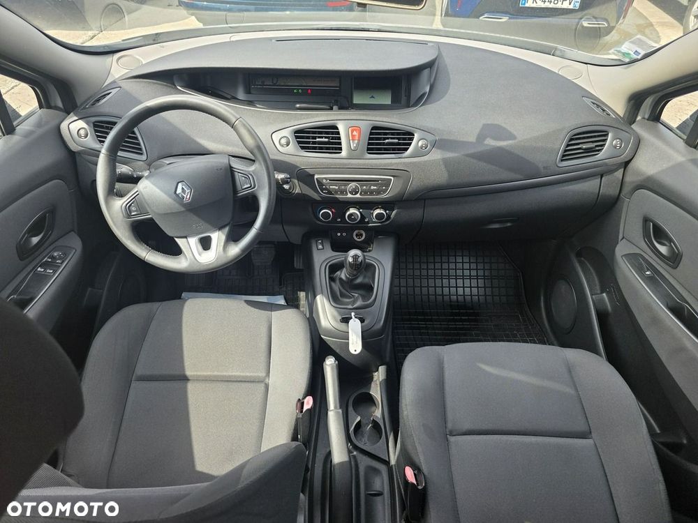 Renault Scenic - 13
