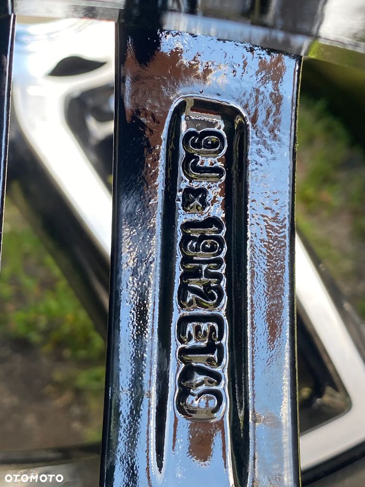 MERCEDES 213 amg kola felgi z oponami 275/35/19 - 10