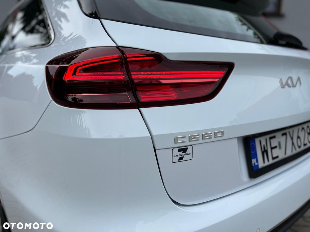 Kia Ceed 1.5 T-GDI M - 14