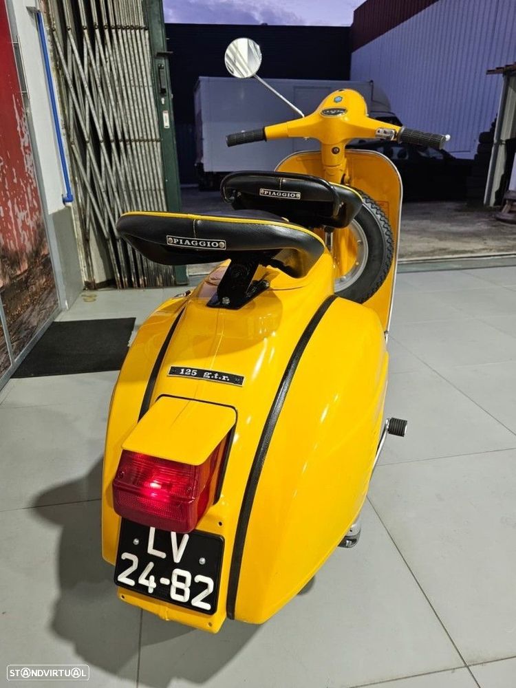 Vespa 125 GTR - 3