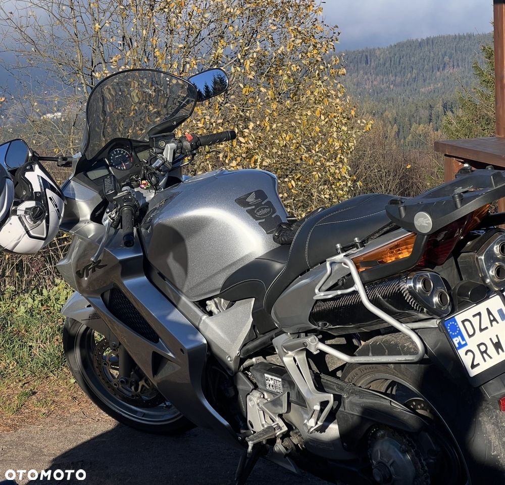 Honda VFR - 5