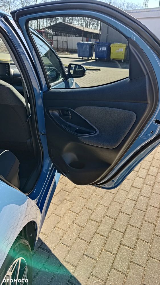 Toyota Yaris - 22