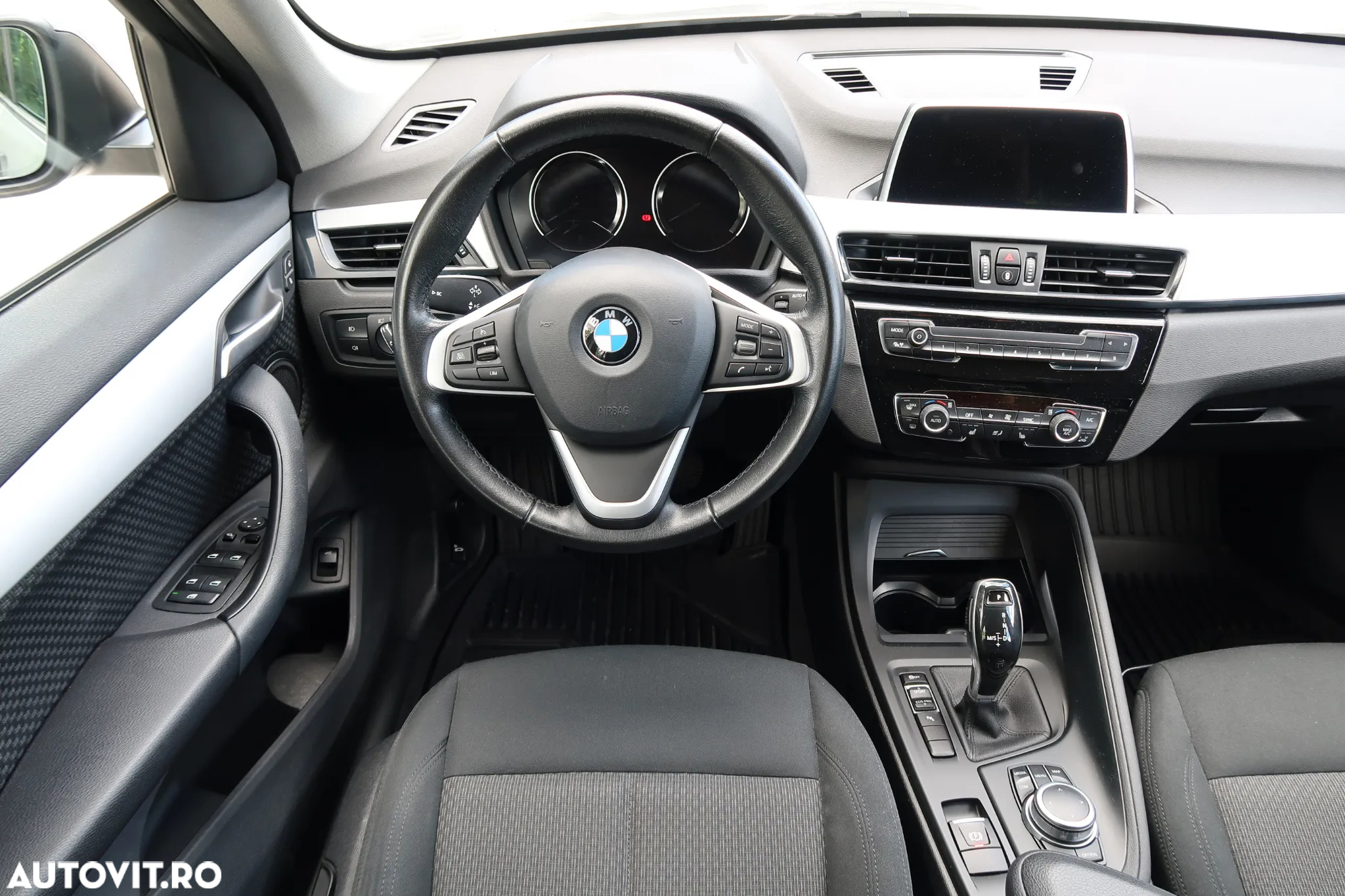 BMW X1 - 10