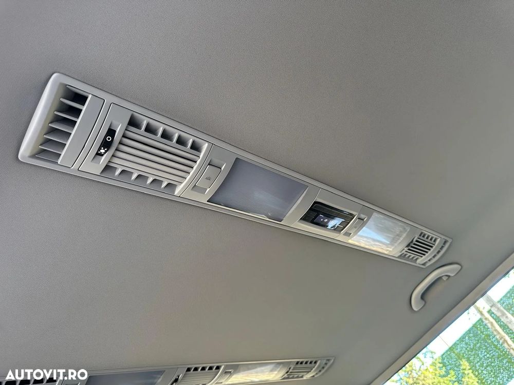 Volkswagen Caravelle T6.1 2.0 TDI 81 kW KR Comfortline - 21