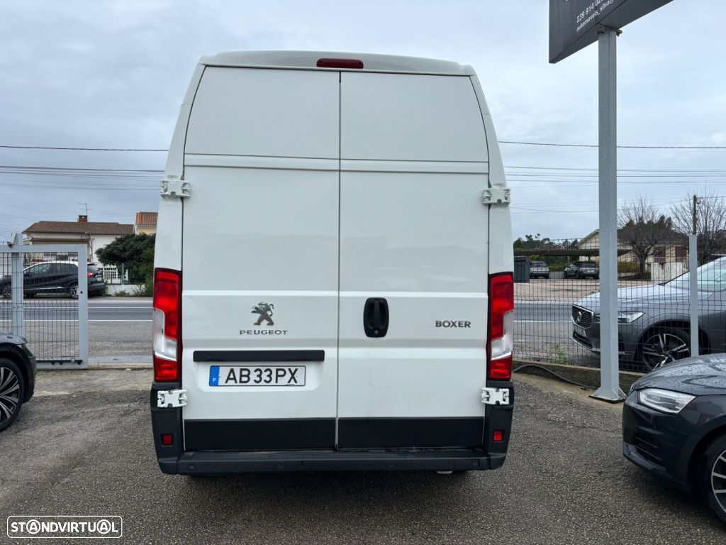 Peugeot BOXER 2.0 BlueHDI 335 L3H3 Premium - 4
