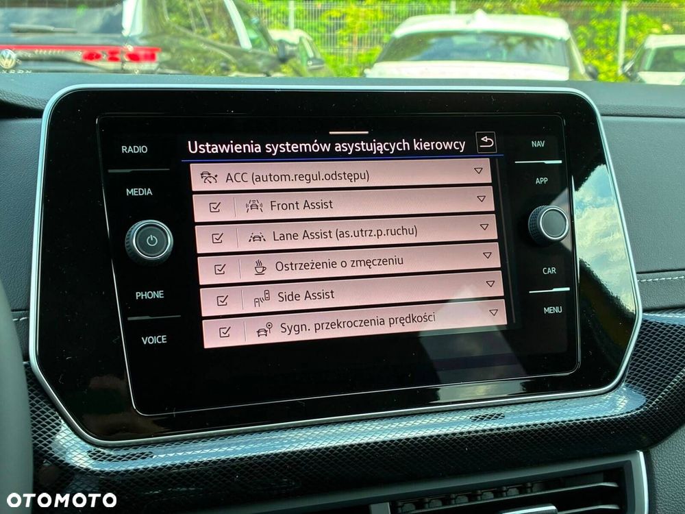 Volkswagen T-Cross - 19