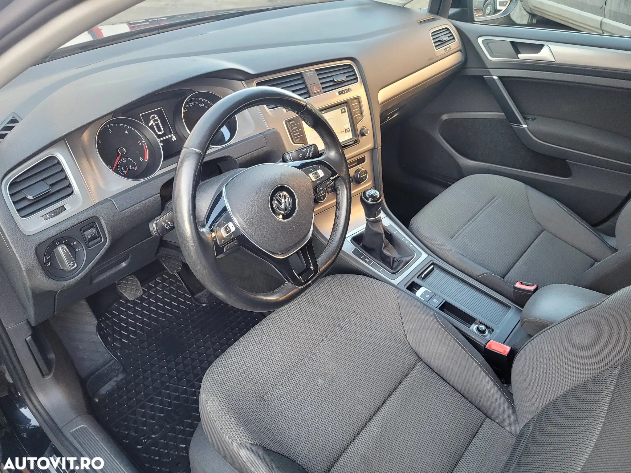Volkswagen Golf Variant 1.6 TDI BlueMotion Technology Comfortline - 9