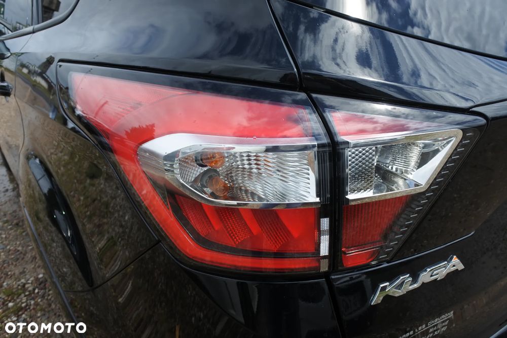 Ford Kuga 2.0 TDCi 4x4 ST-Line - 37