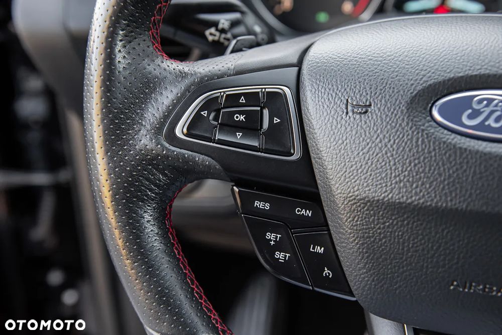 Ford Kuga 2.0 TDCi 4x4 ST-Line - 20