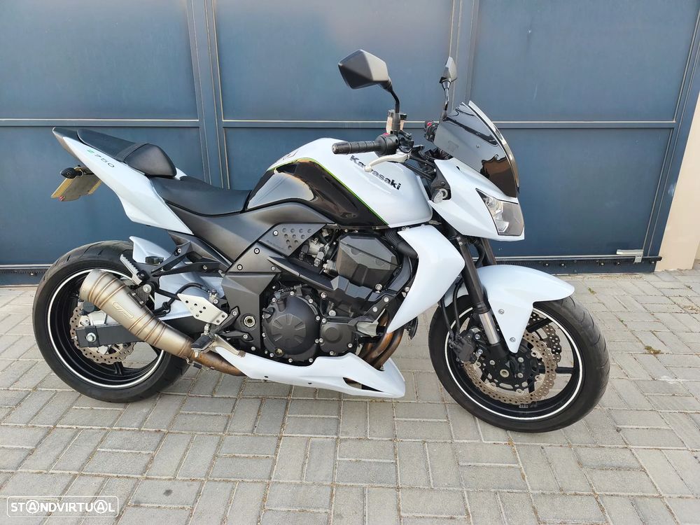 Kawasaki Z Z750 impecável - 1