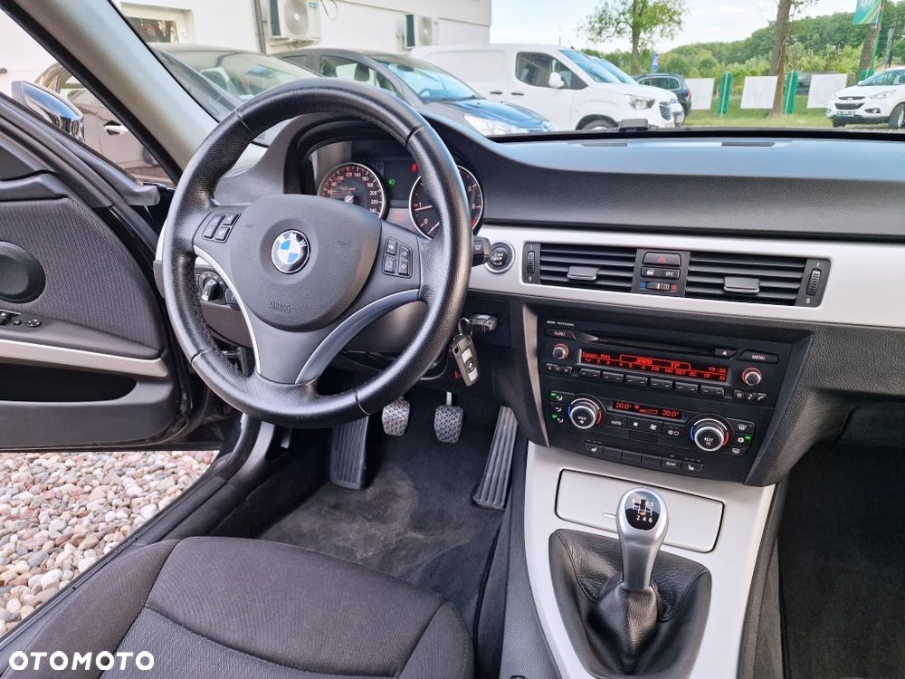 BMW Seria 3 - 11