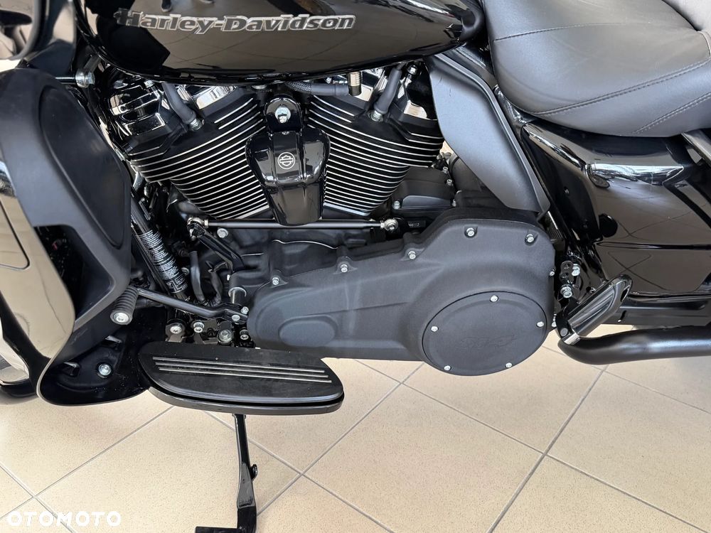 Harley-Davidson Touring Road Glide - 12