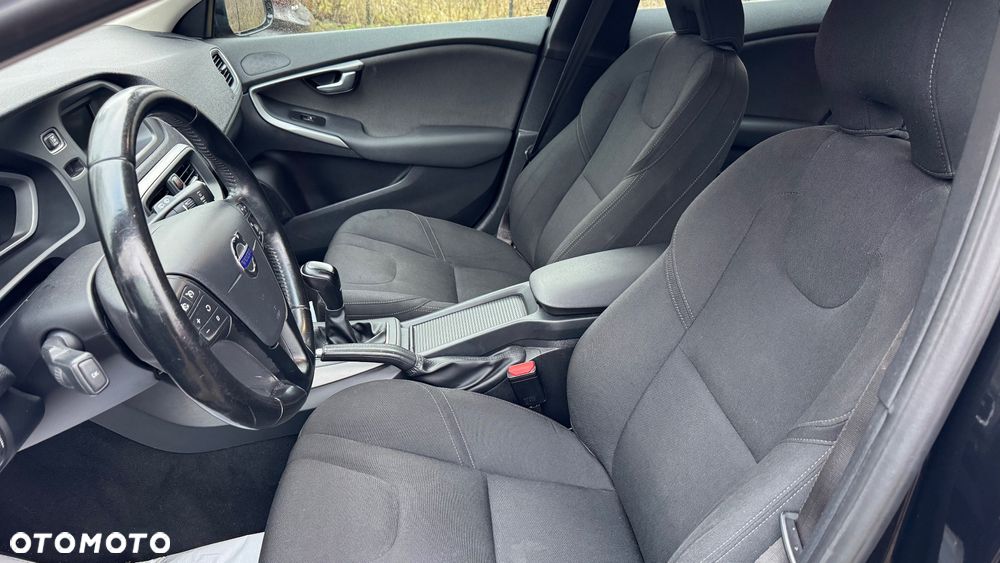 Volvo V40 D2 Kinetic - 31