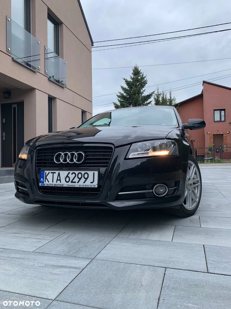 Audi A3 3-drzwiowe 1.6 TDI DPF Attraction - 1