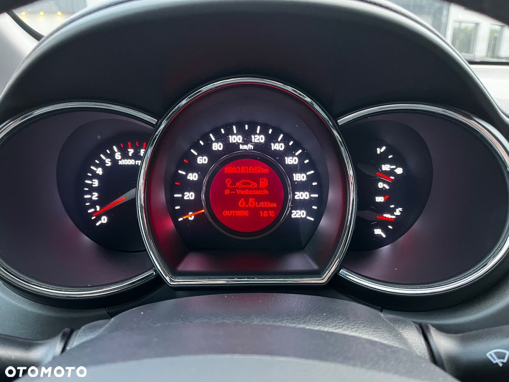 Kia Rio - 10