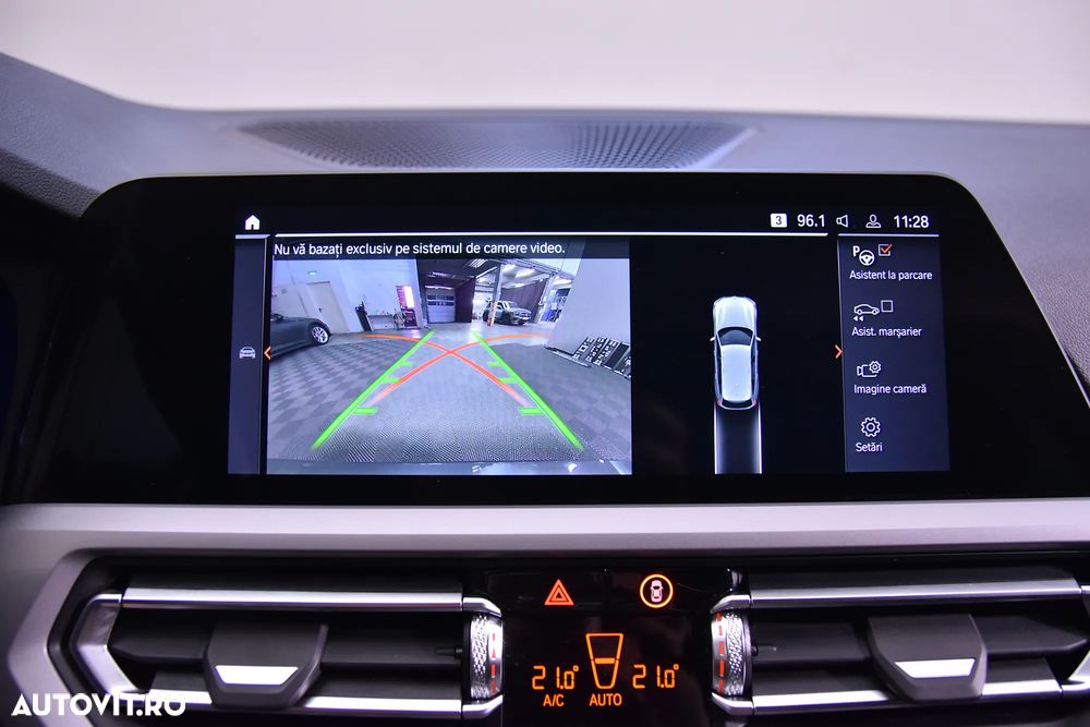 BMW Seria 3 318d Touring Aut. - 20