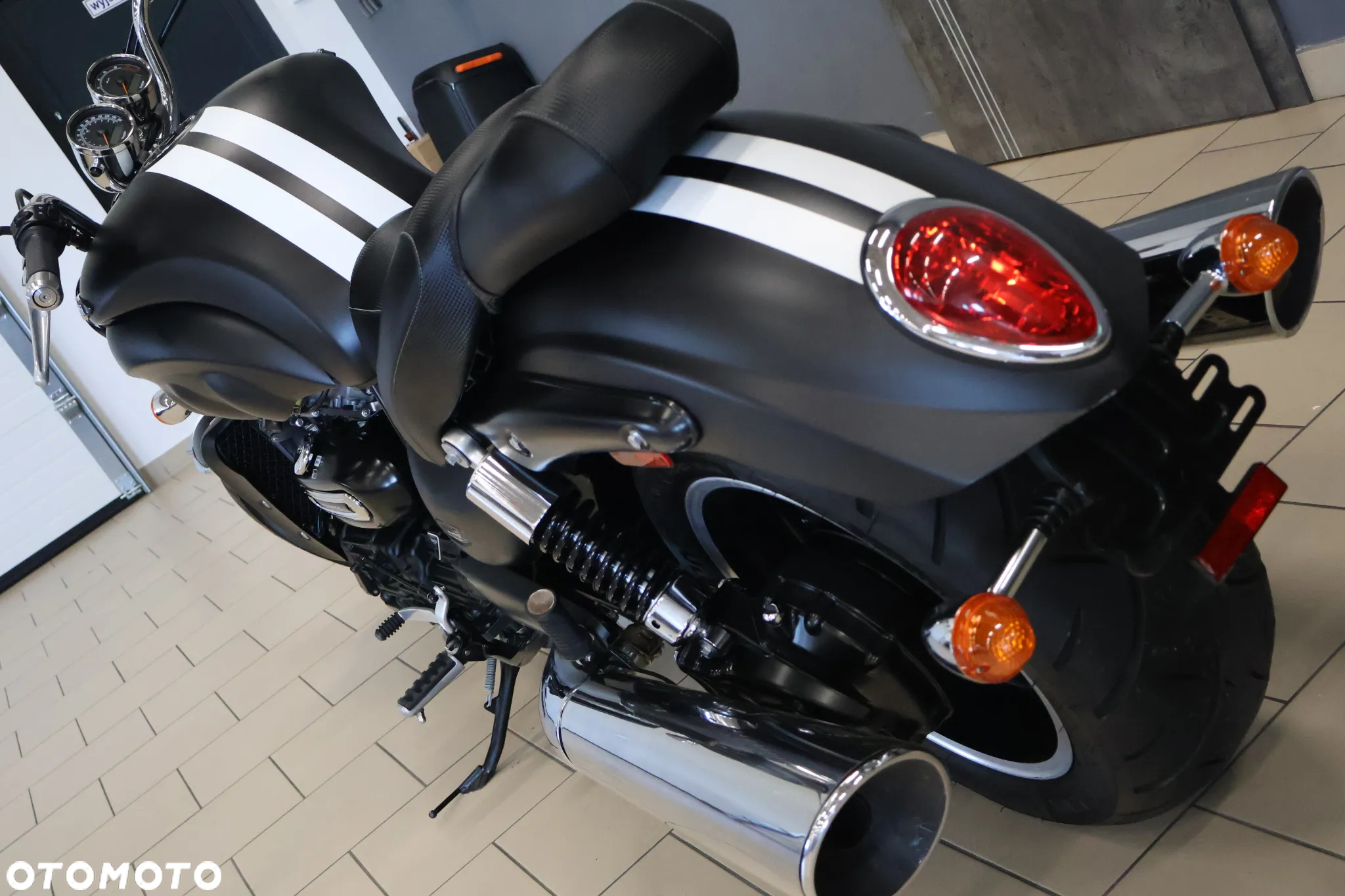 Triumph Rocket - 7