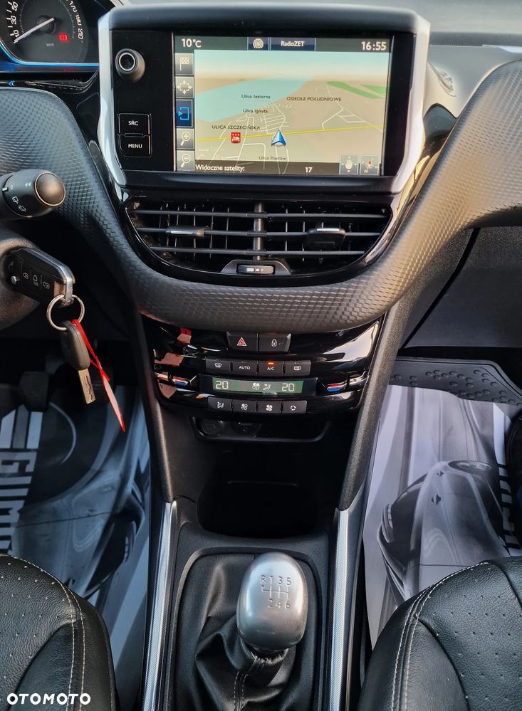 Peugeot 2008 BlueHDi FAP 120 STOP & START Allure - 24