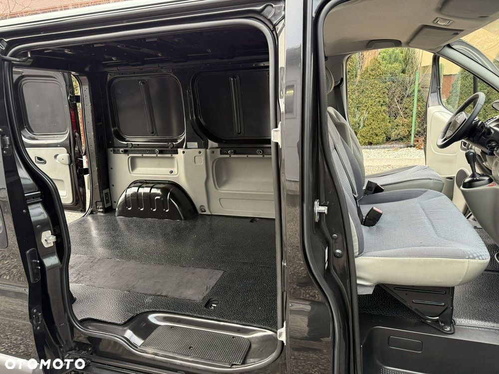 Renault Trafic - 15
