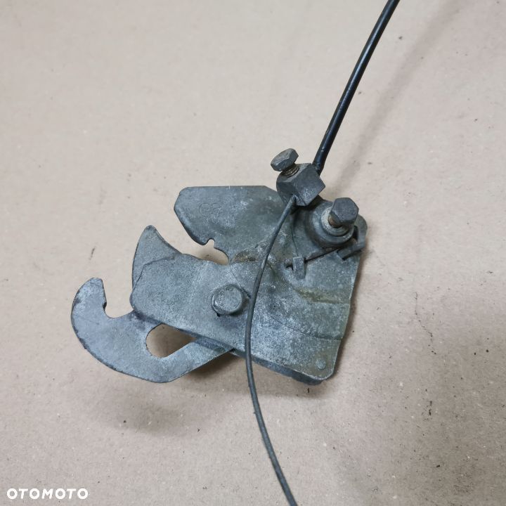 BMW E24 635CSI EUROPA ZAMKI MASKI/ ZACZEPY POKRYWĘ SILNIKA NR. 51231859731OEM - 3